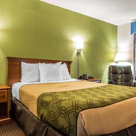 Econo Lodge Elizabeth City Bagian luar foto