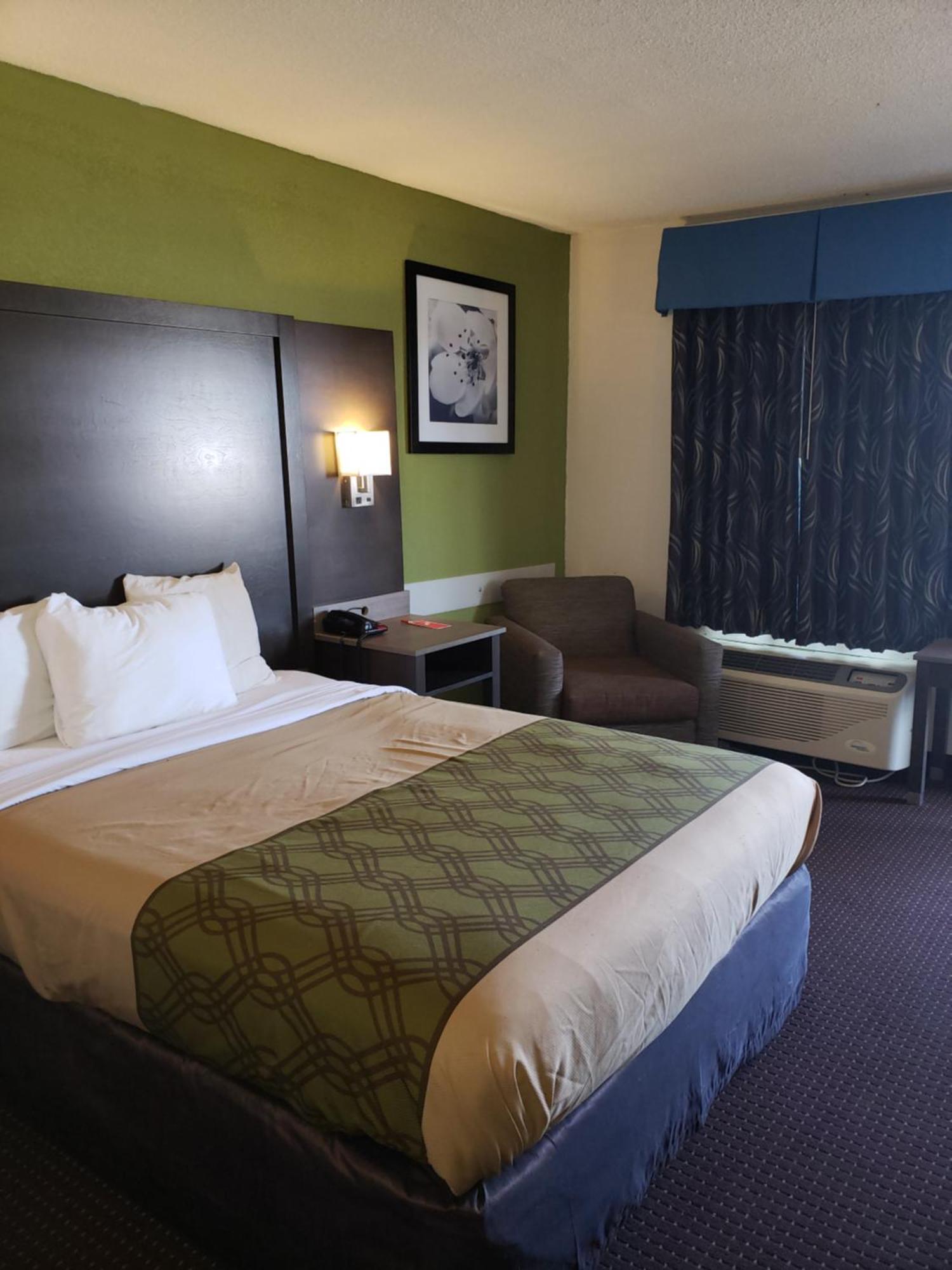 Econo Lodge Elizabeth City Bagian luar foto