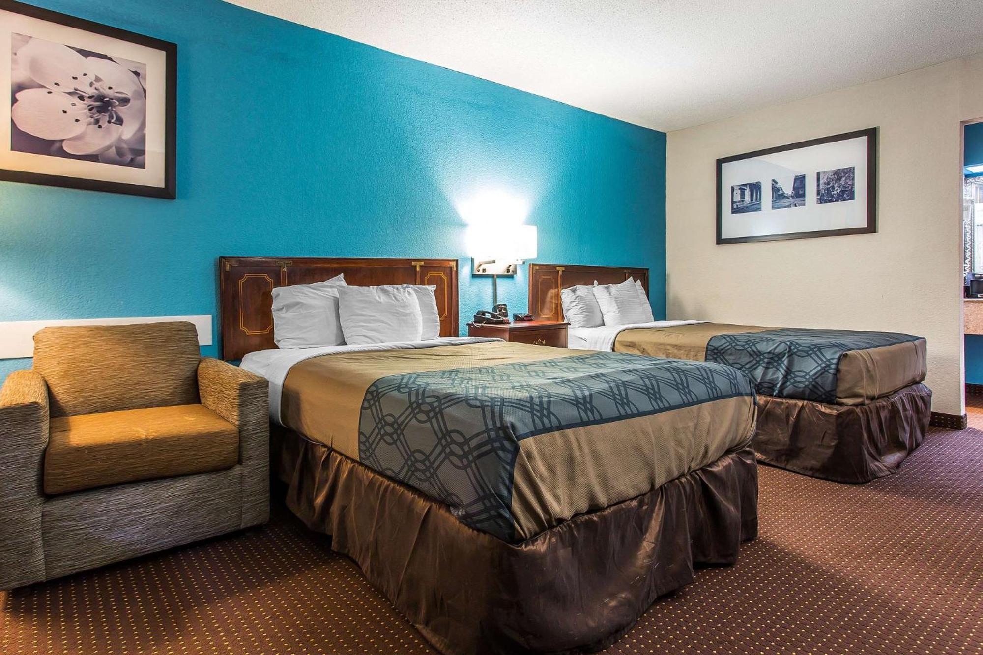 Econo Lodge Elizabeth City Bagian luar foto