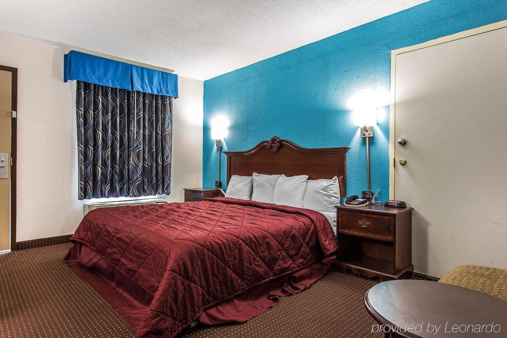 Econo Lodge Elizabeth City Bagian luar foto